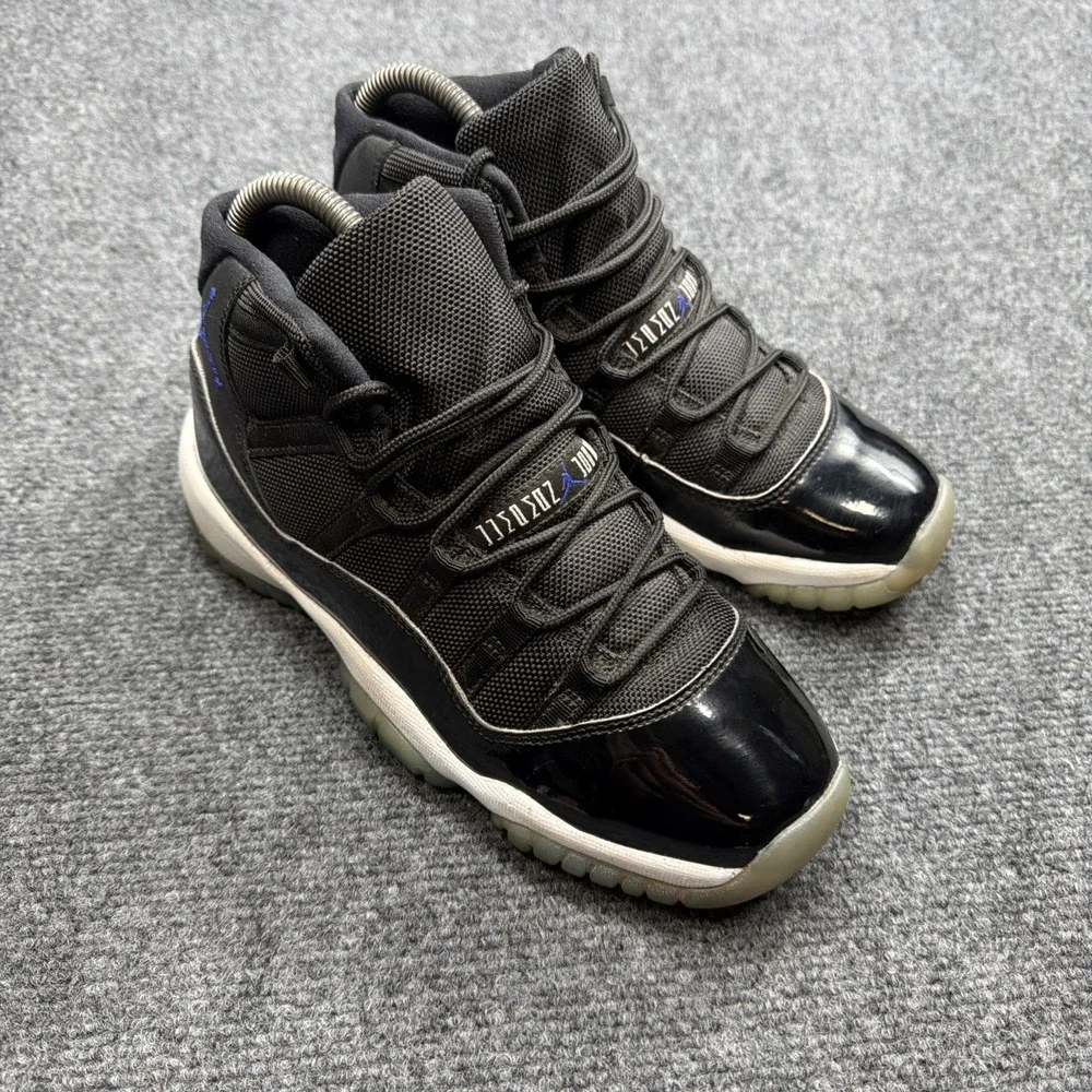 Nike Air Jordan 11 Retro Space Jam Size 5Y GS  378038-003 Black OG Youth 2016